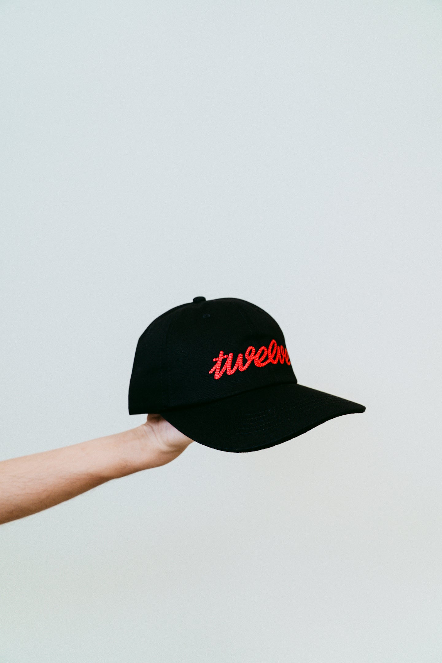 SCRIPT BLACK CAP