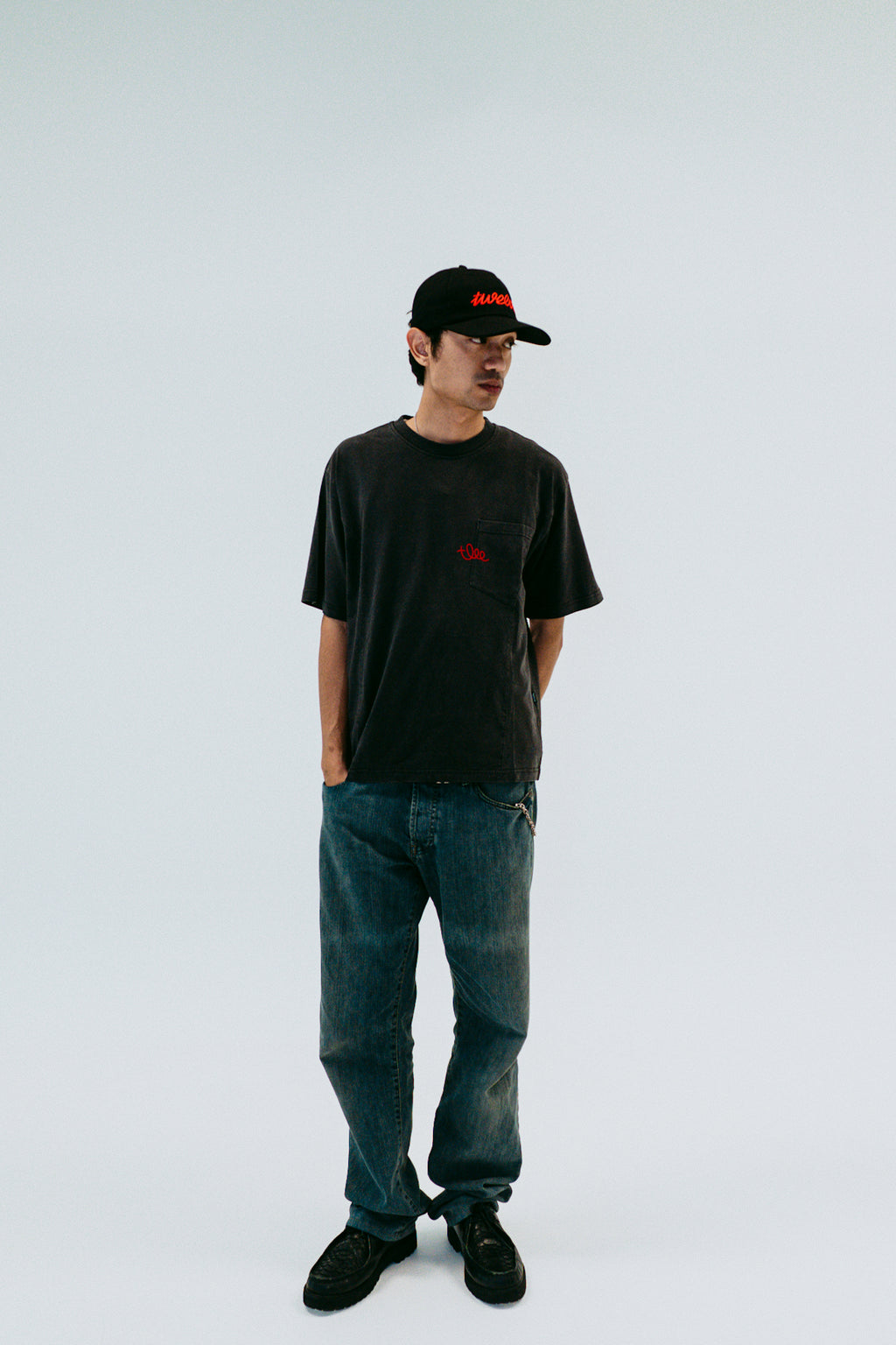 SIGN BLACK WASHED POCKET TEE