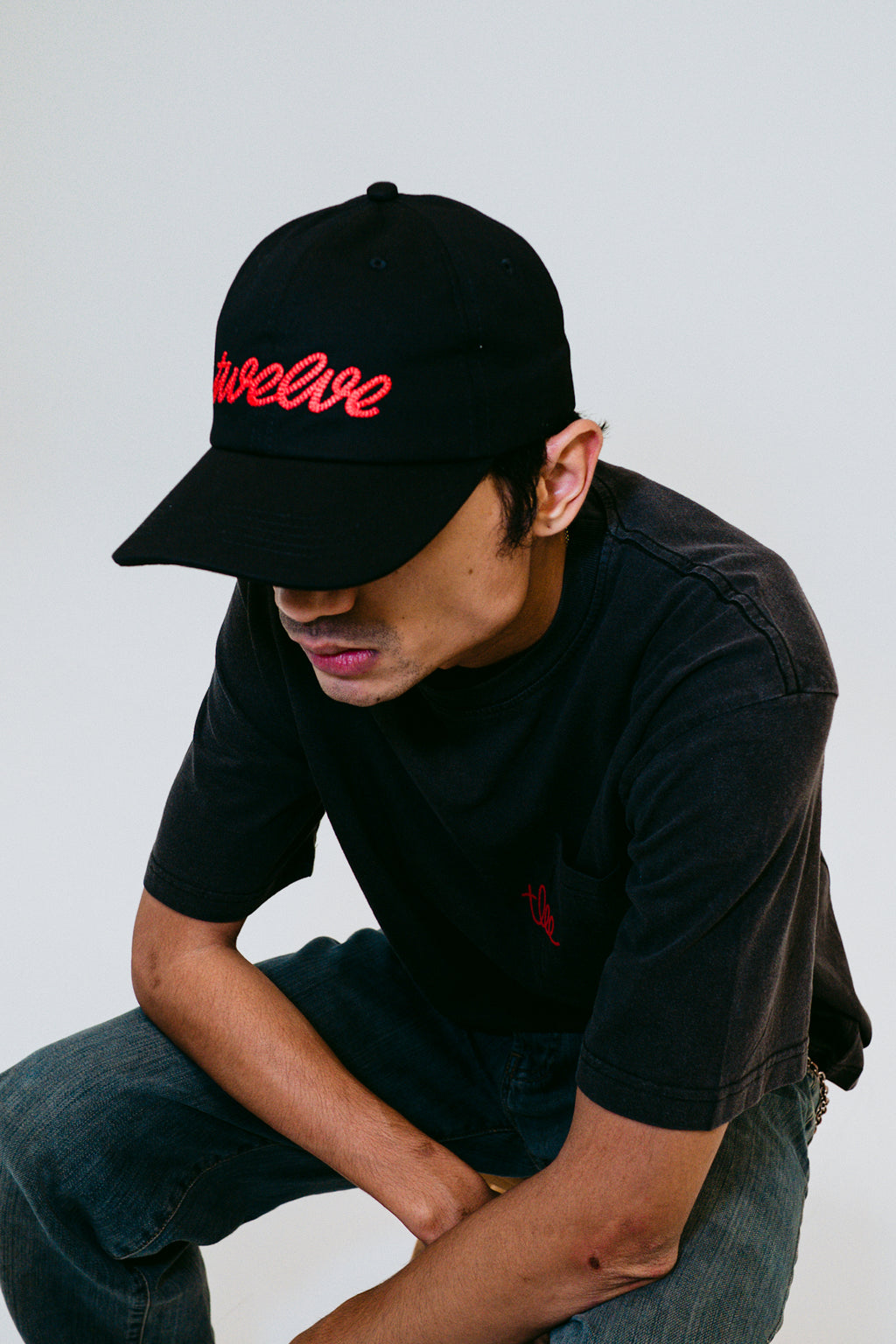 SCRIPT BLACK CAP