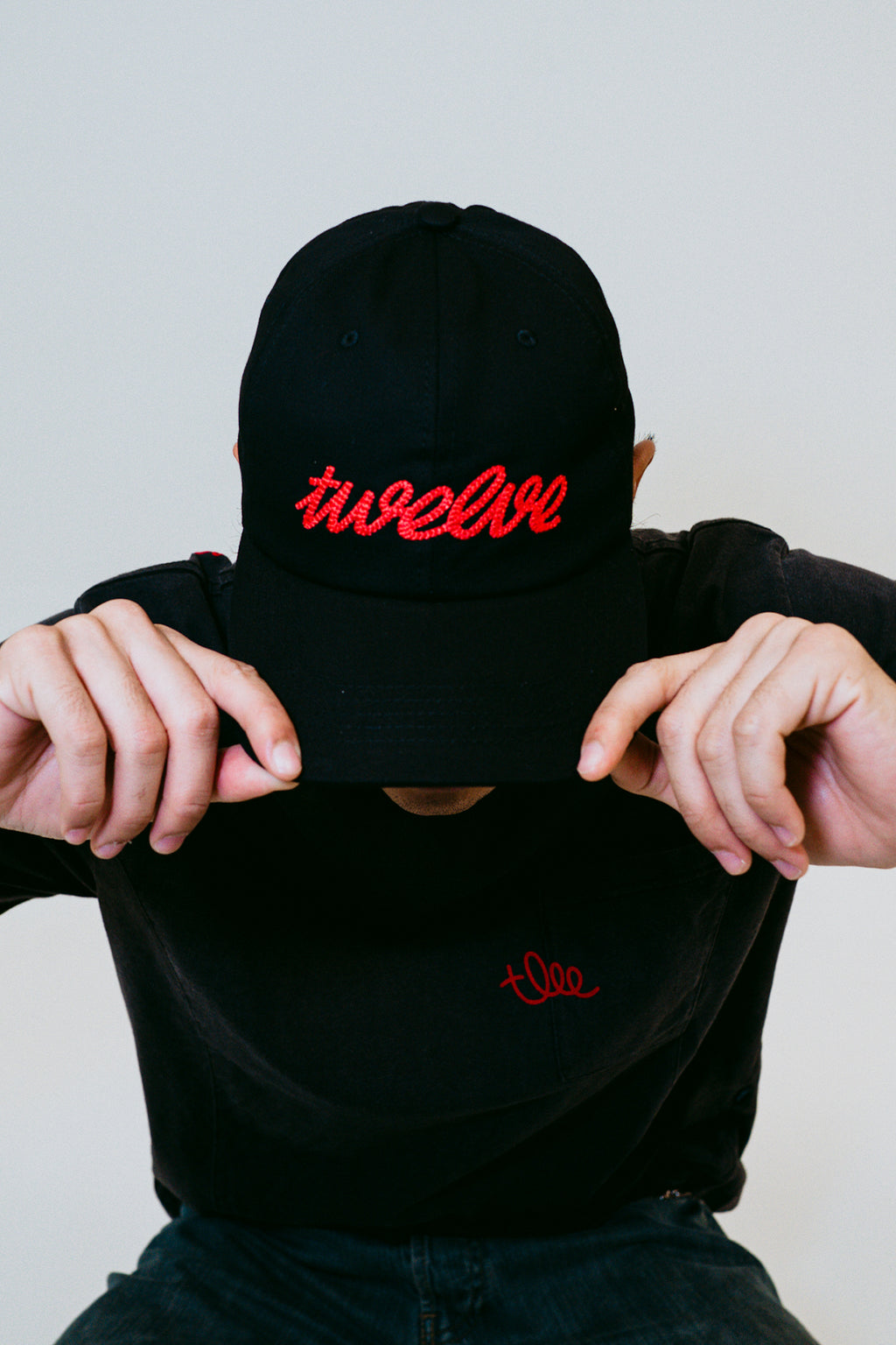 SCRIPT BLACK CAP